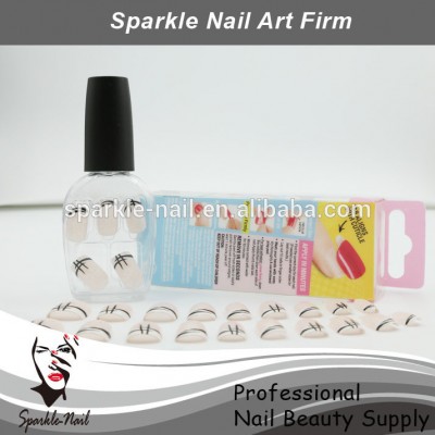 Strip Deisgn Fake Nails